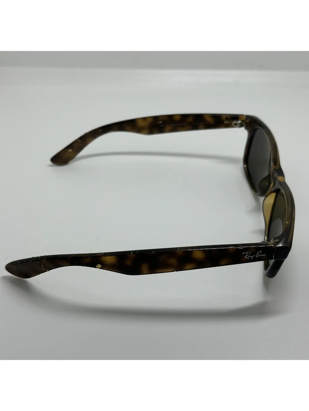 Ray-Ban RB 2132 New Wayfarer Tortoise Polarized Sunglasses with Case